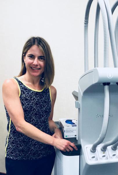 Dr. Rachel Rosen with the SculpSure nonsurgical machine